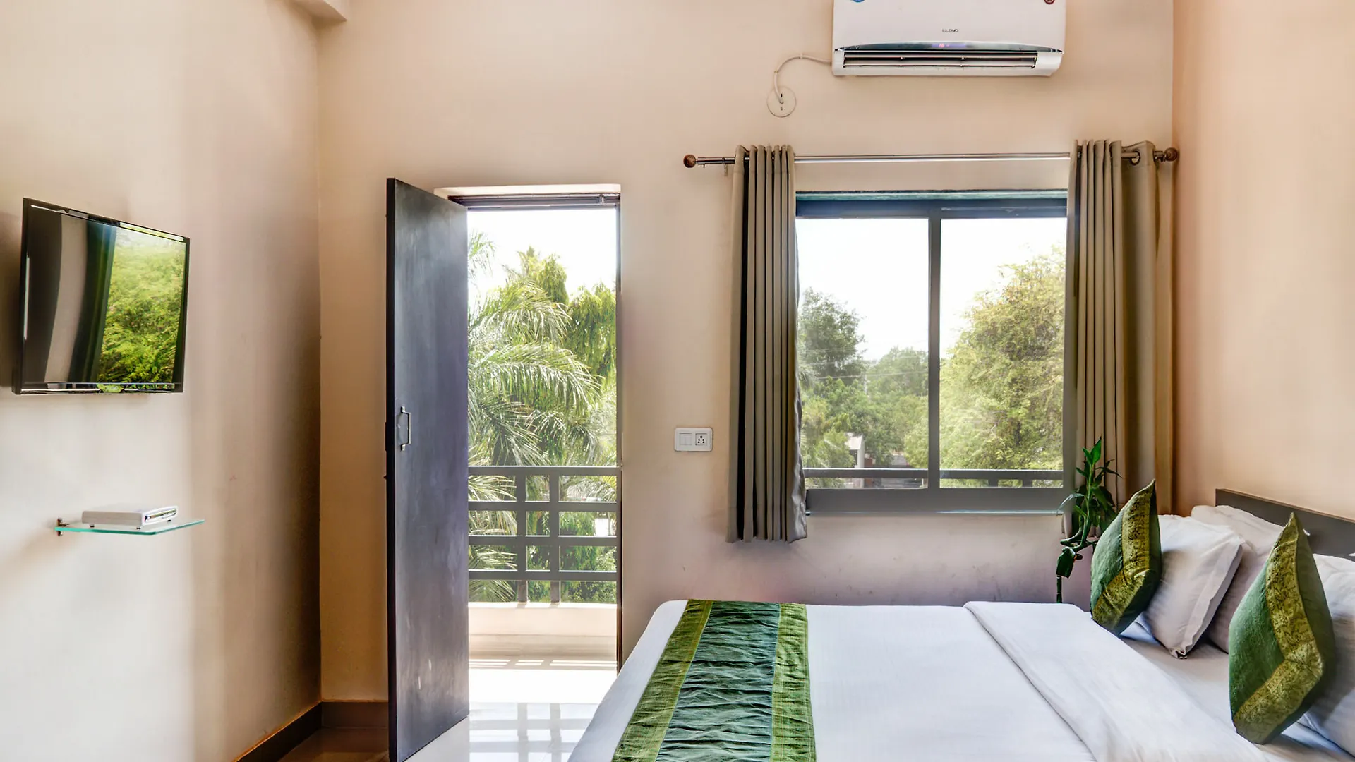 The Park Classic Udaipur Hotel