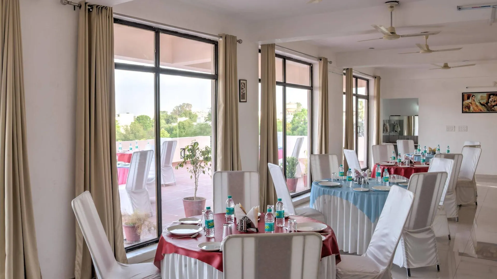 Hotel The Park Classic Udaipur
