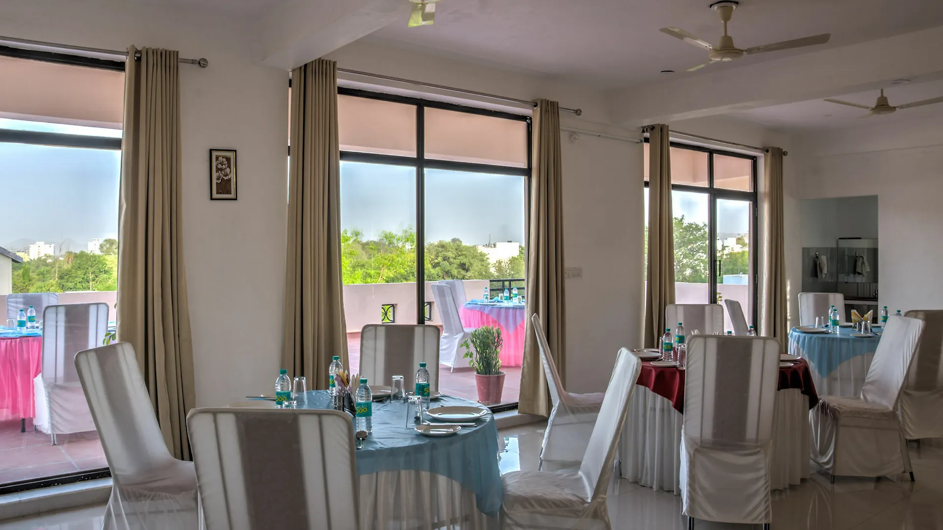 Hotel The Park Classic Udaipur