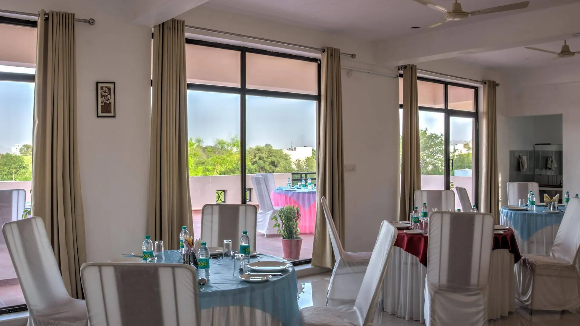 Hotel The Park Classic Udaipur